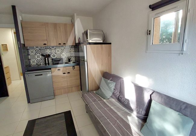 Apartamento en Sète - 212 / T2 MODERNE AVEC PISCINE ET PARKING Apartamento en Sète - 212 / T2 MODERNE AVEC PISCINE ET PARKING