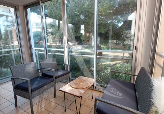 Apartamento en Sète - 212 / T2 MODERNE AVEC PISCINE ET PARKING Apartamento en Sète - 212 / T2 MODERNE AVEC PISCINE ET PARKING