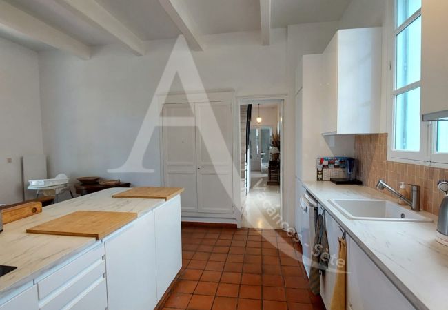 Villa en Sète - 510 / MAISON 10 PERS, PISCINE PRIVEE, WIFI Villa en Sète - 510 / MAISON 10 PERS, PISCINE PRIVEE, WIFI