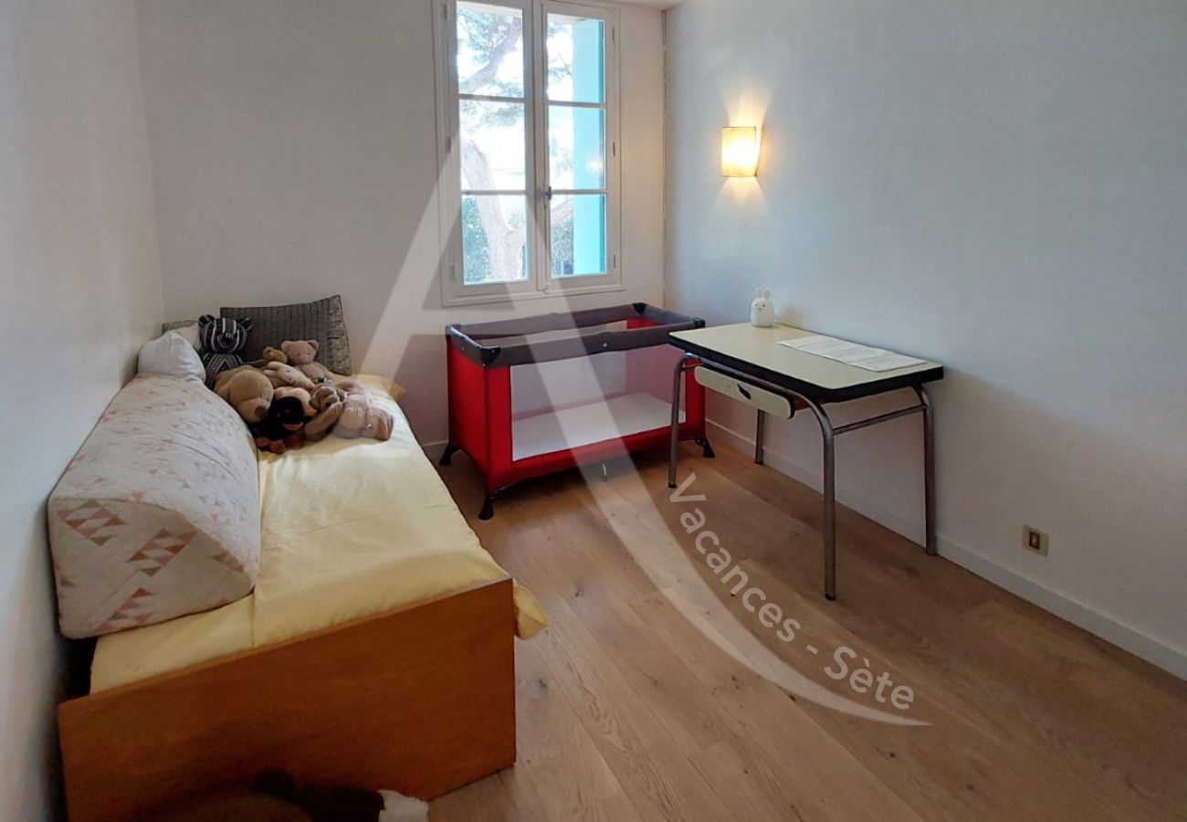 Villa en Sète - 510 / MAISON 10 PERS, PISCINE PRIVEE, WIFI Villa en Sète - 510 / MAISON 10 PERS, PISCINE PRIVEE, WIFI