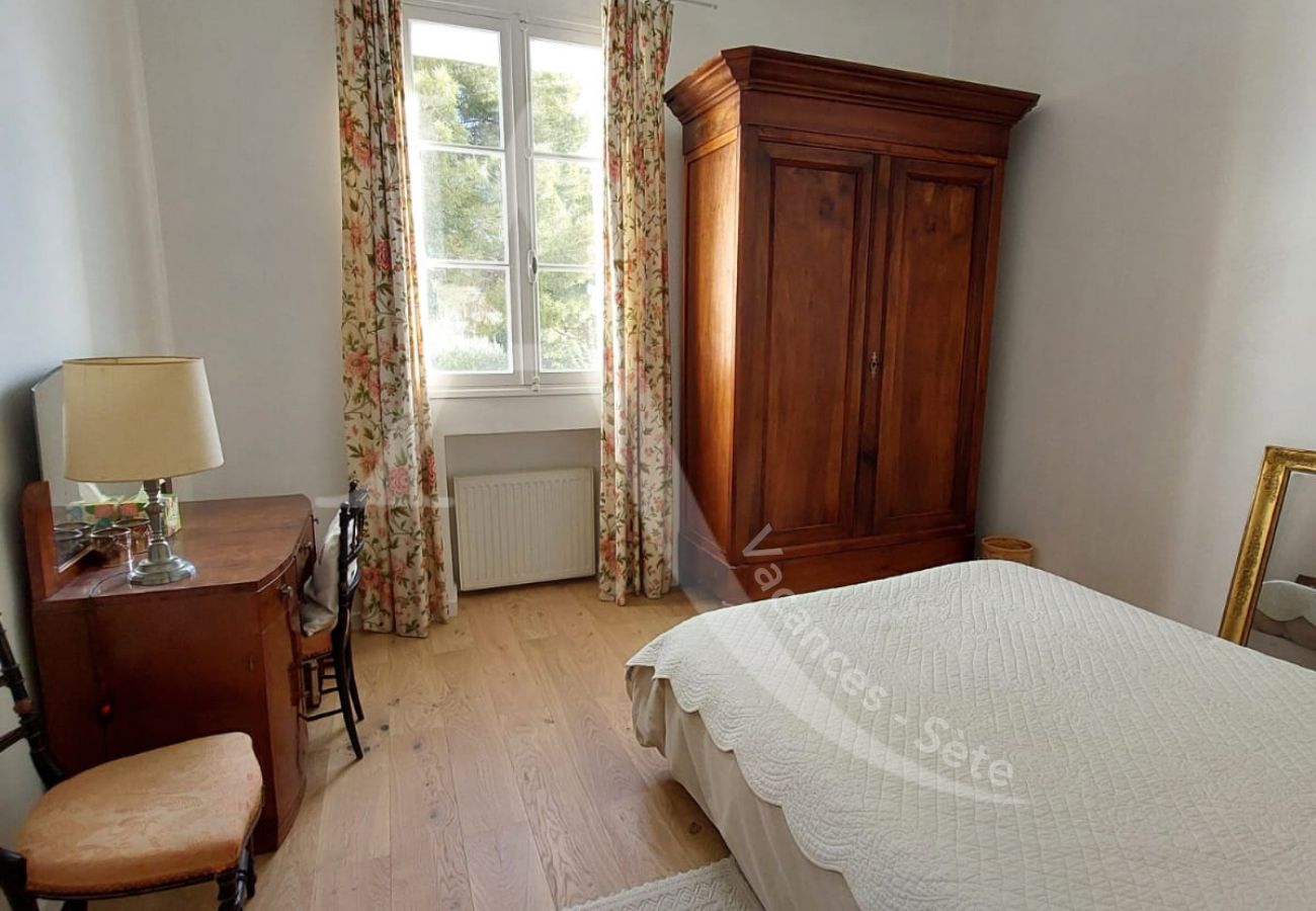 Villa en Sète - 510 / MAISON 10 PERS, PISCINE PRIVEE, WIFI Villa en Sète - 510 / MAISON 10 PERS, PISCINE PRIVEE, WIFI