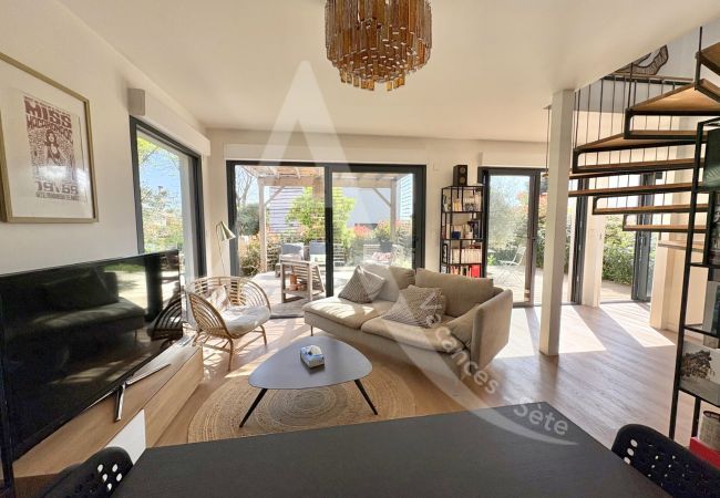 Villa en Sète - 078 / VILLA BOIS MODERNE, CLIM ET WIFI Villa en Sète - 078 / VILLA BOIS MODERNE, CLIM ET WIFI