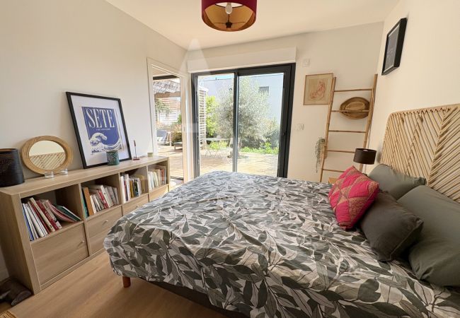 Villa en Sète - 078 / VILLA BOIS MODERNE, CLIM ET WIFI Villa en Sète - 078 / VILLA BOIS MODERNE, CLIM ET WIFI