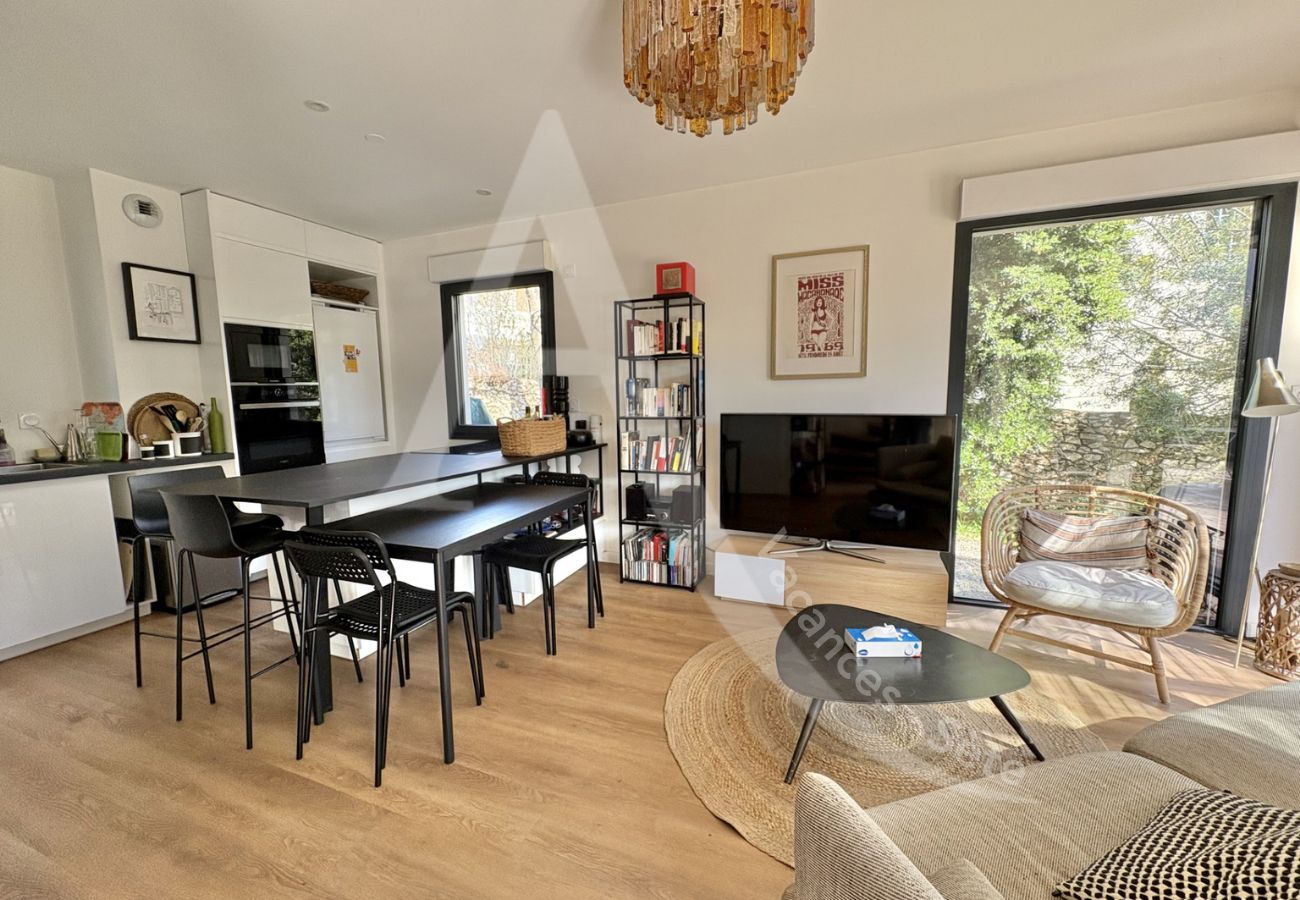 Villa en Sète - 078 / VILLA BOIS MODERNE, CLIM ET WIFI Villa en Sète - 078 / VILLA BOIS MODERNE, CLIM ET WIFI