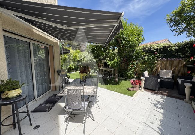 Villa en Sète - 005/ MAISON 6PERS, JARDIN ET WIFI Villa en Sète - 005/ MAISON 6PERS, JARDIN ET WIFI
