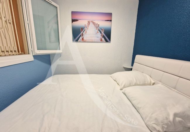 Apartamento en Sète - 032/T2 AVEC PARKING ET ASCENSEUR, VUE PISCINE Apartamento en Sète - 032/T2 AVEC PARKING ET ASCENSEUR, VUE PISCINE