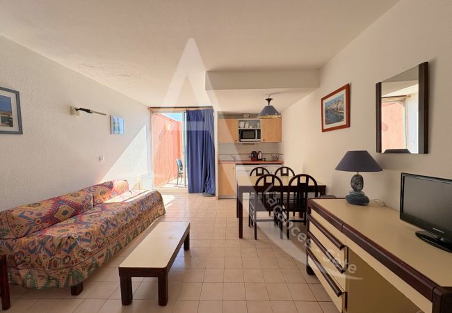  a Sète - 291 / STUDIO AVEC PARKING, PISCINE ET VUE MER