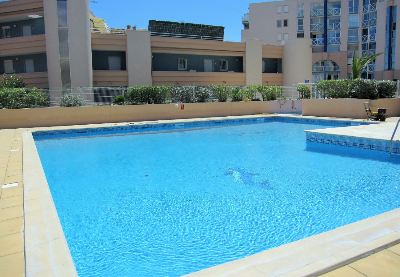 Appartamento a Sète - 008 / T3 AVEC GARAGE ET PISCINE