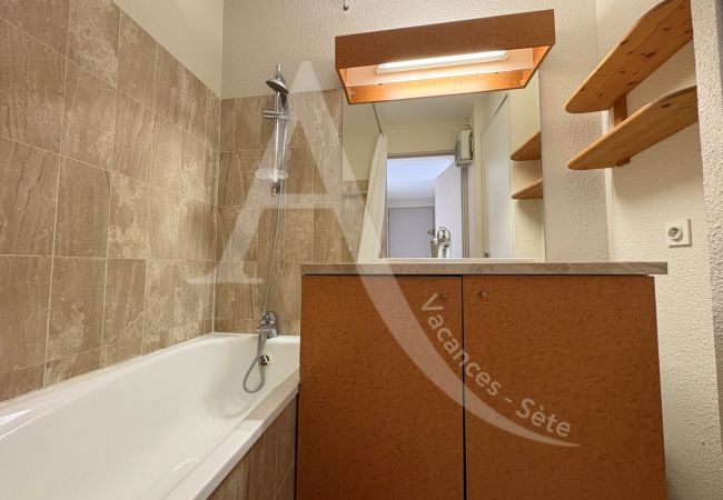 Appartamento a Sète - 029 / T3 AVEC GARAGE, PISCINE, WI-FI Appartamento a Sète - 029 / T3 AVEC GARAGE, PISCINE, WI-FI