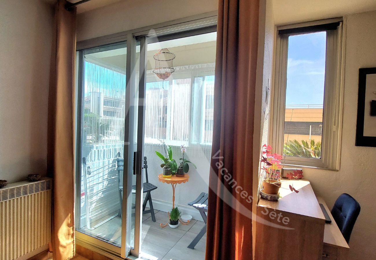 Appartamento a Sète - 134/ T2 SPACIEUX, CLIM SALON ET GARAGE Appartamento a Sète - 134/ T2 SPACIEUX, CLIM SALON ET GARAGE