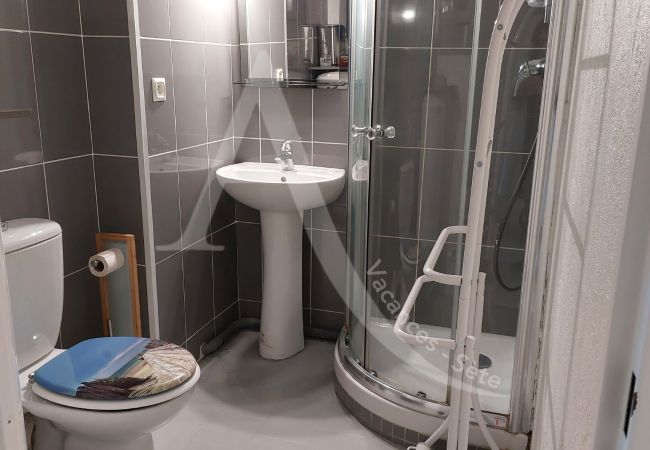 Appartamento a Sète - 432 / T2 AVEC PARKING, PISCINE ET CLIM SÉJOUR Appartamento a Sète - 432 / T2 AVEC PARKING, PISCINE ET CLIM SÉJOUR