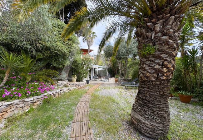 Villa a Sète - 061 / VILLA CLIMATISEE PISCINE PRIVEE ET WI-FI Villa a Sète - 061 / VILLA CLIMATISEE PISCINE PRIVEE ET WI-FI