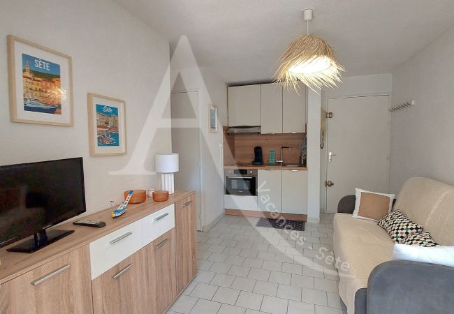 Appartamento a Sète - 088 / T2 MODERNE EN RDC JARDIN, PARKING ET WIFI Appartamento a Sète - 088 / T2 MODERNE EN RDC JARDIN, PARKING ET WIFI