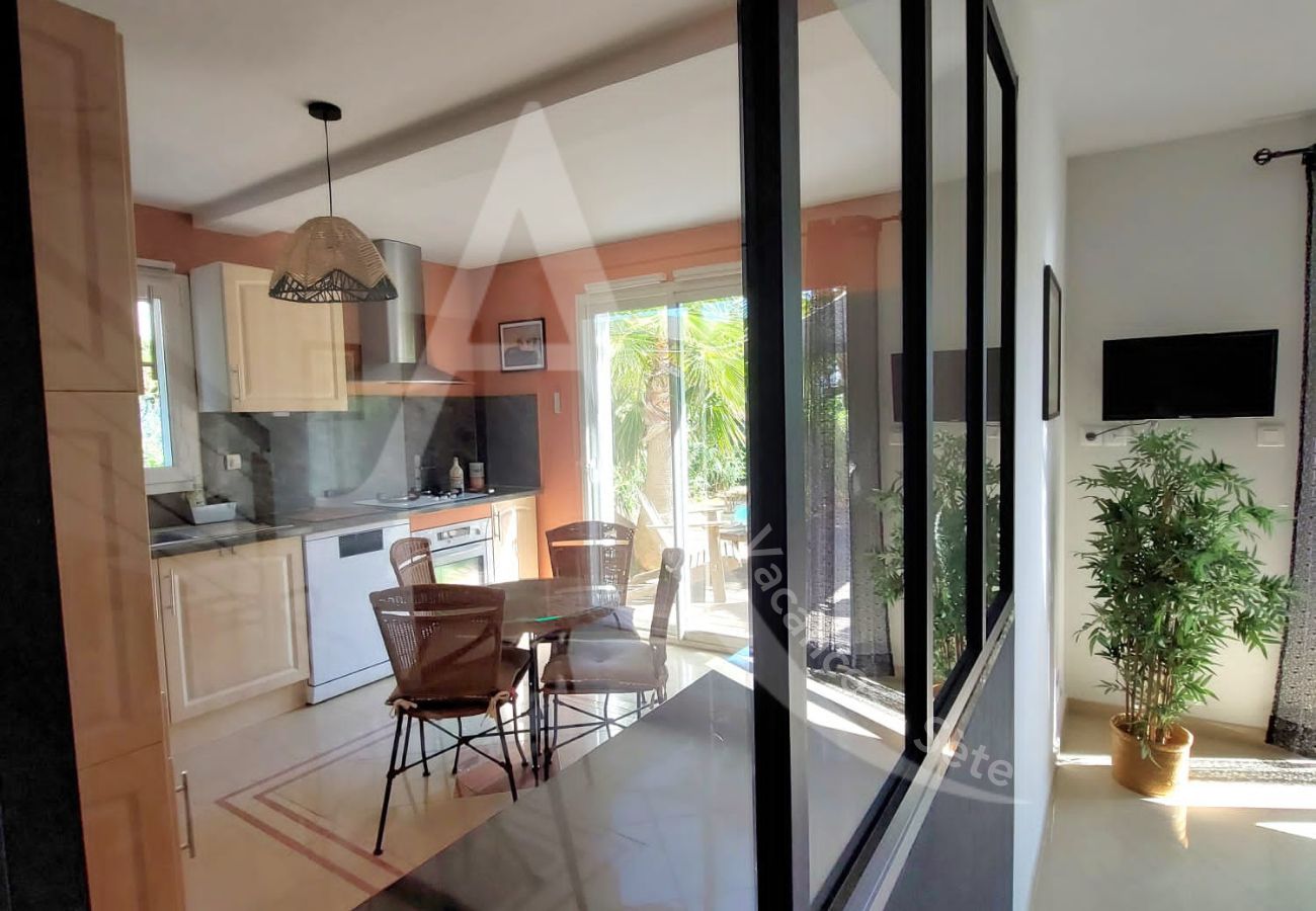 Villa a Sète - 016 / VILLA COSY 3* CLIMATISÉE ET PISCINE PRIVÉE Villa a Sète - 016 / VILLA COSY 3* CLIMATISÉE ET PISCINE PRIVÉE