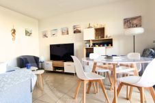 Appartamento a Sète - 048 /T2 MODERNE AVEC PARKING, TERRASSE ET PISCINE