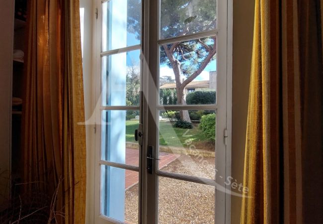 Villa a Sète - 510 / MAISON 10 PERS, PISCINE PRIVEE, WIFI Villa a Sète - 510 / MAISON 10 PERS, PISCINE PRIVEE, WIFI