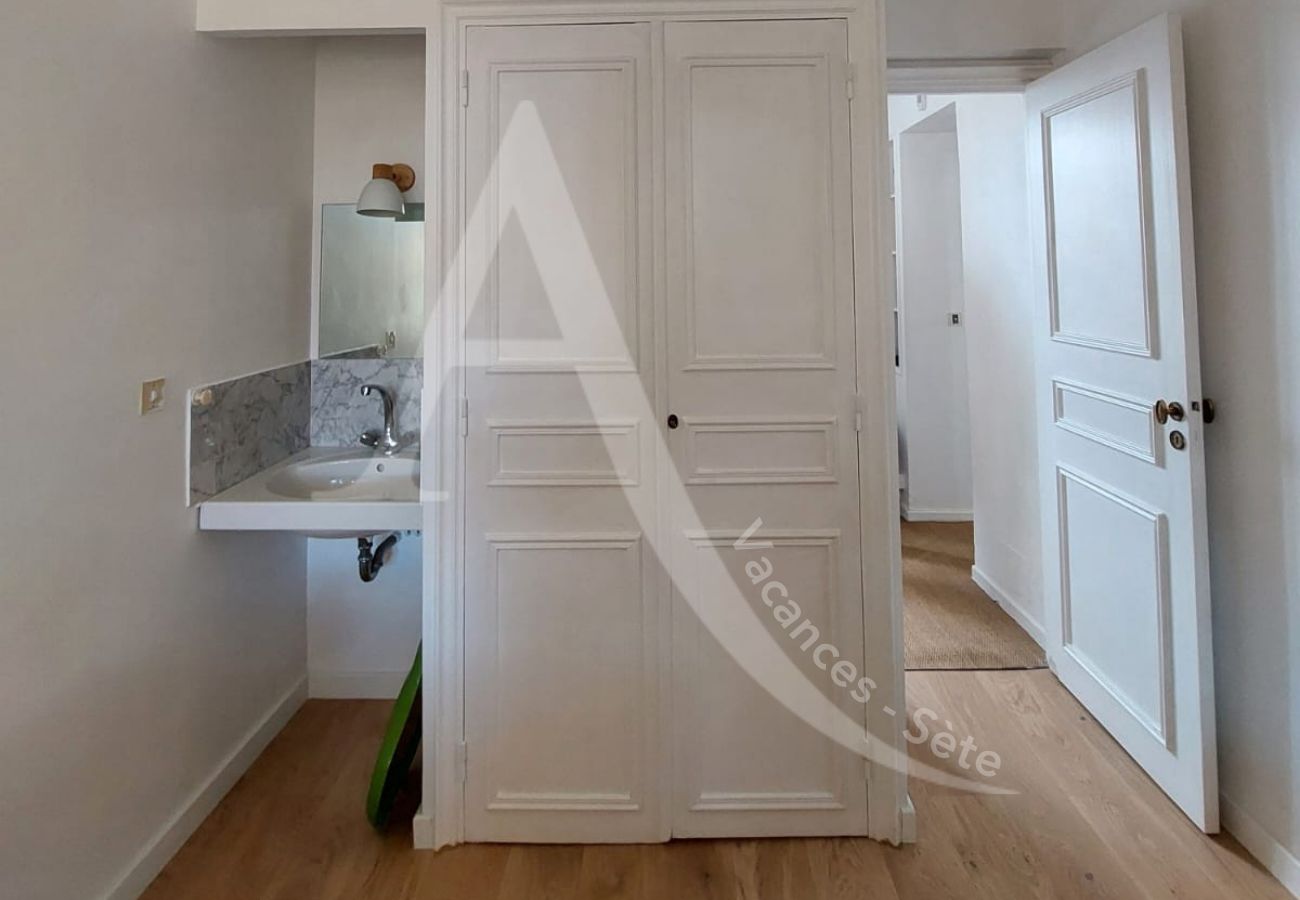 Villa a Sète - 510 / MAISON 10 PERS, PISCINE PRIVEE, WIFI Villa a Sète - 510 / MAISON 10 PERS, PISCINE PRIVEE, WIFI