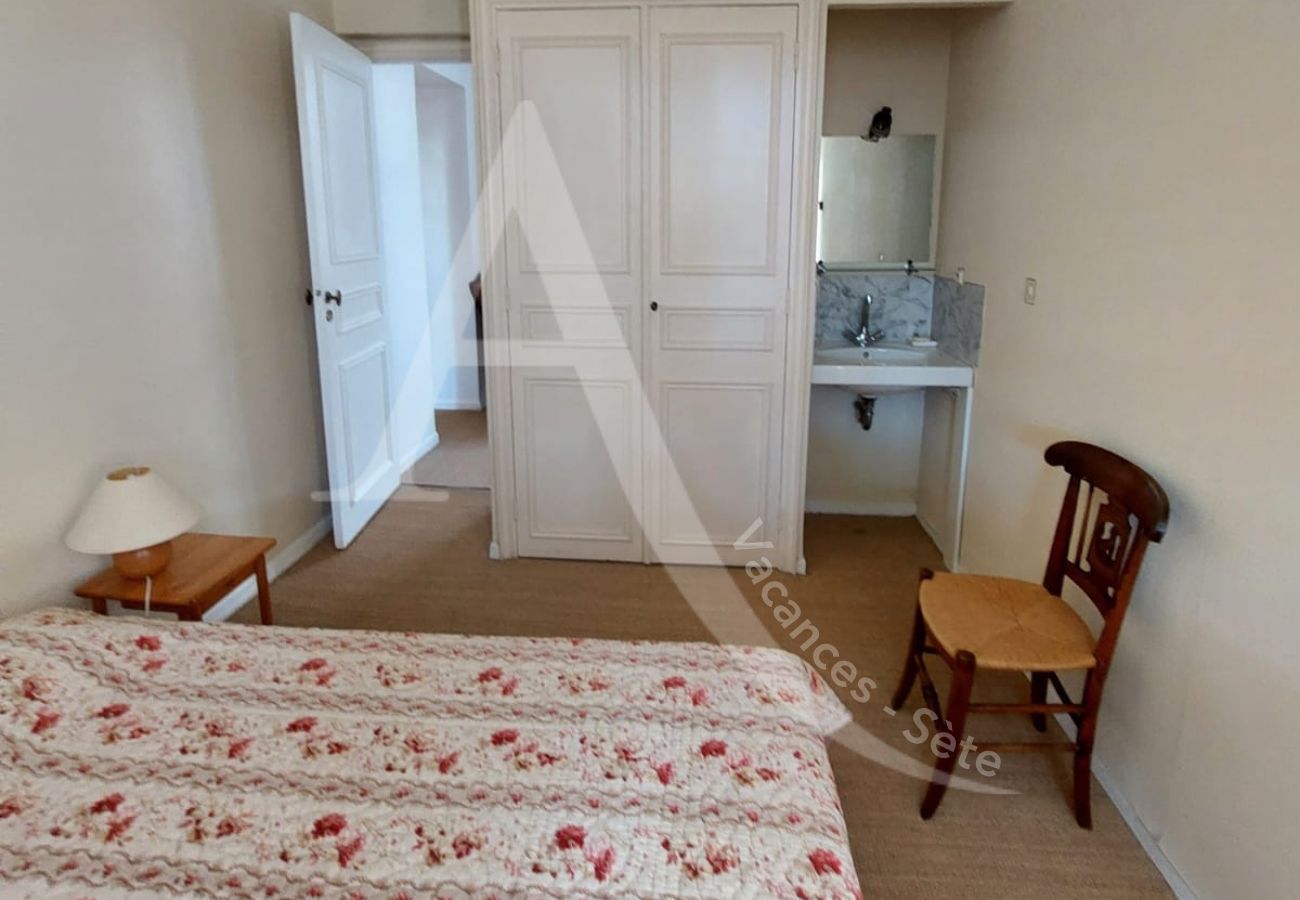 Villa a Sète - 510 / MAISON 10 PERS, PISCINE PRIVEE, WIFI Villa a Sète - 510 / MAISON 10 PERS, PISCINE PRIVEE, WIFI