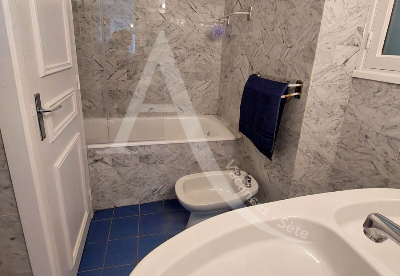 Villa a Sète - 510 / MAISON 10 PERS, PISCINE PRIVEE, WIFI Villa a Sète - 510 / MAISON 10 PERS, PISCINE PRIVEE, WIFI