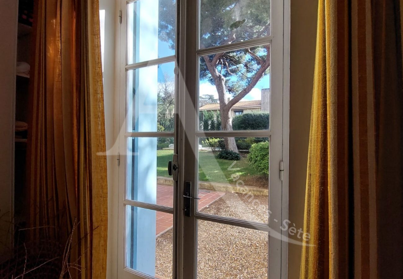 Villa a Sète - 510 / MAISON 10 PERS, PISCINE PRIVEE, WIFI Villa a Sète - 510 / MAISON 10 PERS, PISCINE PRIVEE, WIFI