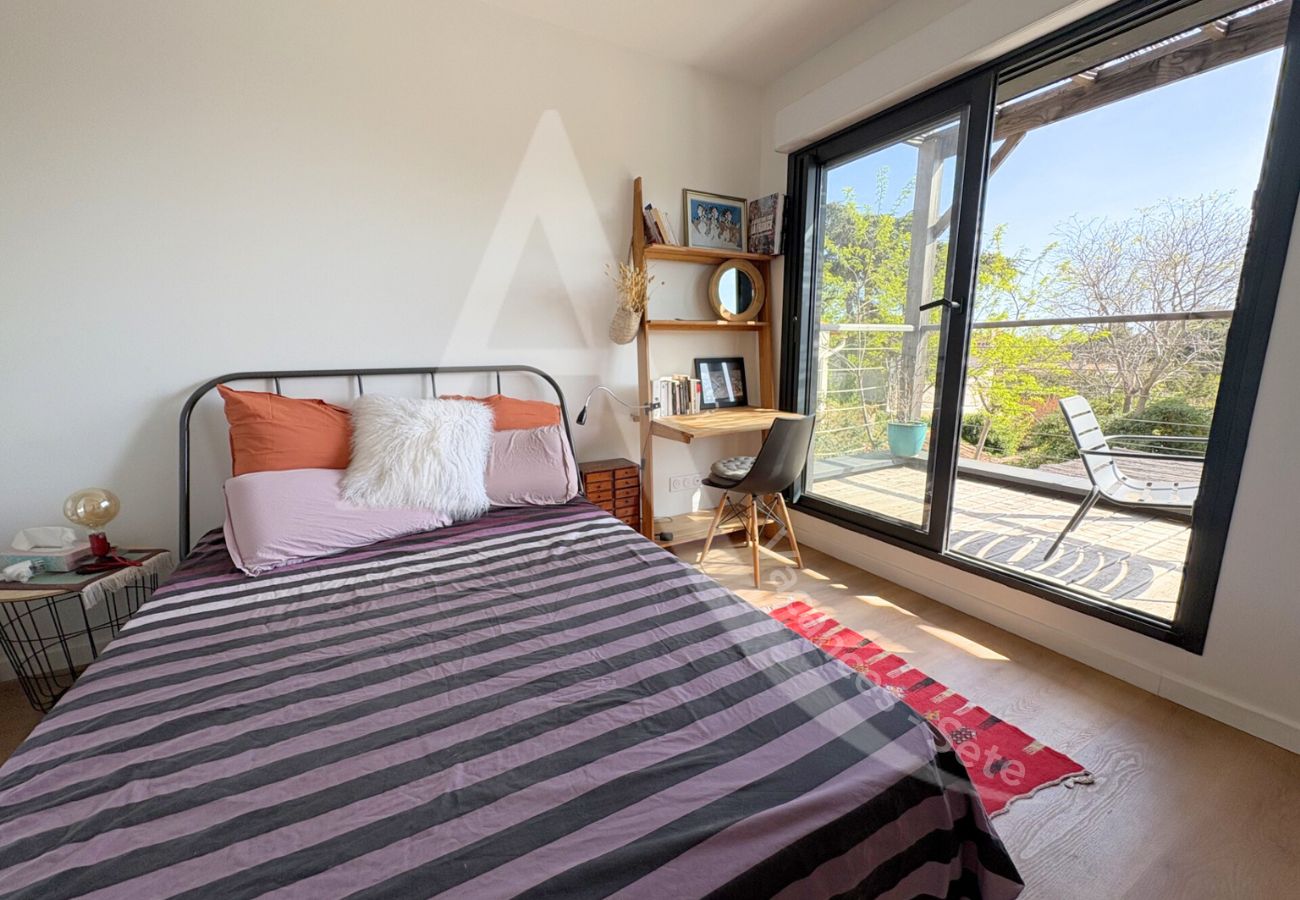 Villa a Sète - 078 / VILLA BOIS MODERNE, CLIM ET WIFI Villa a Sète - 078 / VILLA BOIS MODERNE, CLIM ET WIFI