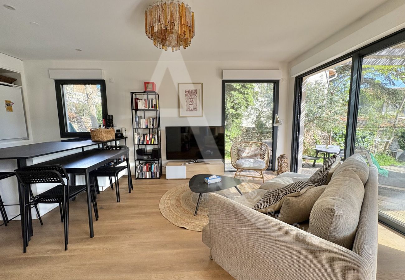 Villa a Sète - 078 / VILLA BOIS MODERNE, CLIM ET WIFI Villa a Sète - 078 / VILLA BOIS MODERNE, CLIM ET WIFI