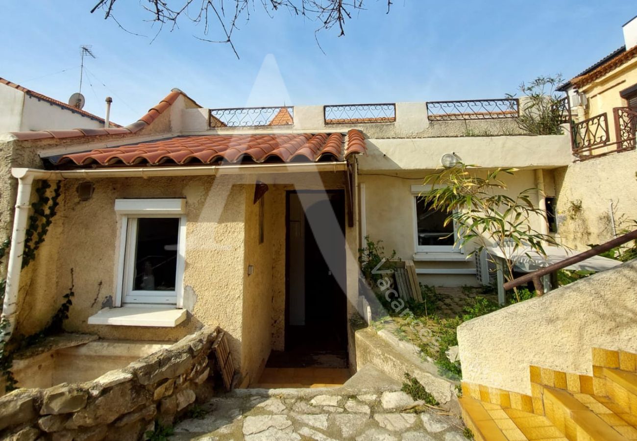 Studio a Sète - 051 / STUDIO CLIM, WIFI ET TERRASSE Studio a Sète - 051 / STUDIO CLIM, WIFI ET TERRASSE