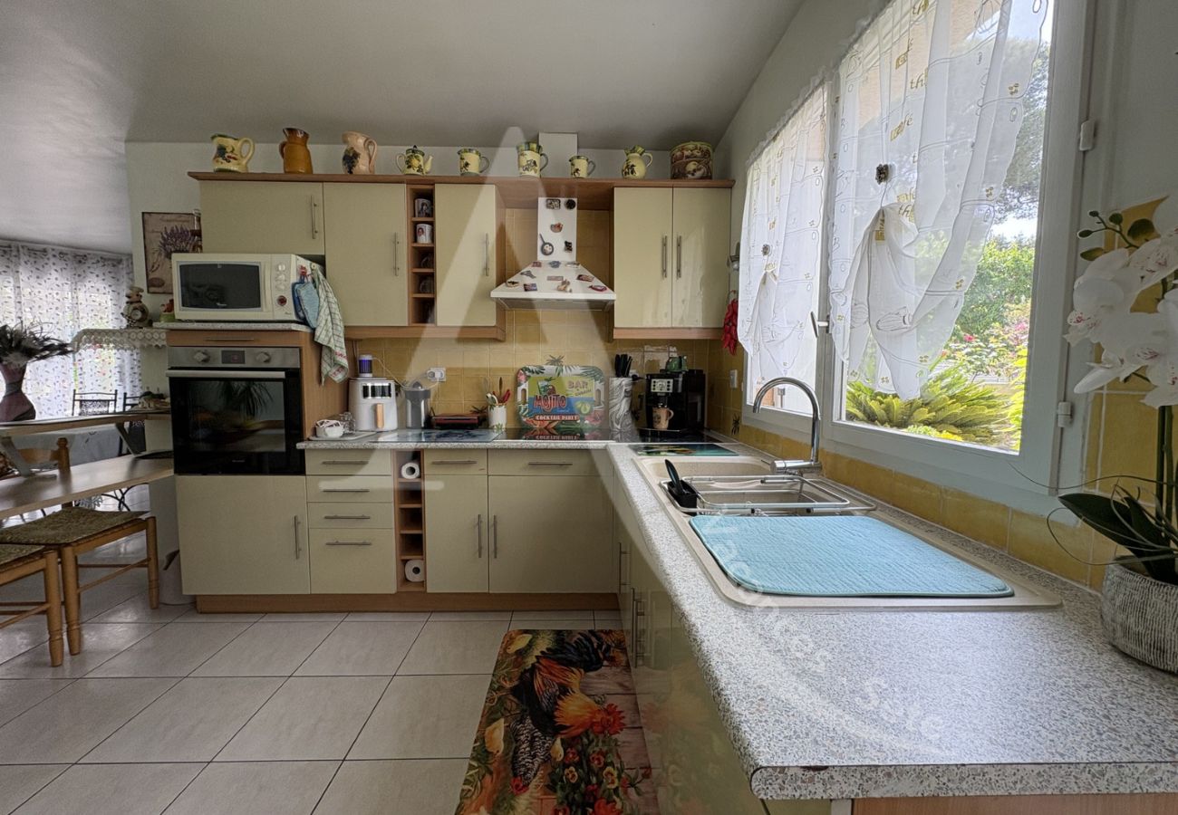 Villa a Sète - 005/ MAISON 6PERS, JARDIN ET WIFI Villa a Sète - 005/ MAISON 6PERS, JARDIN ET WIFI