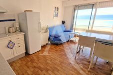Appartamento a Sète - 050/T3 TRAVERSANT VUE MER , 2 TERRASSES ET PARKING