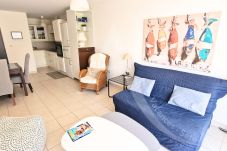 Appartamento a Sète - 068/GRAND T2 AVEC TERRASSE PISCINE ET GARAGE