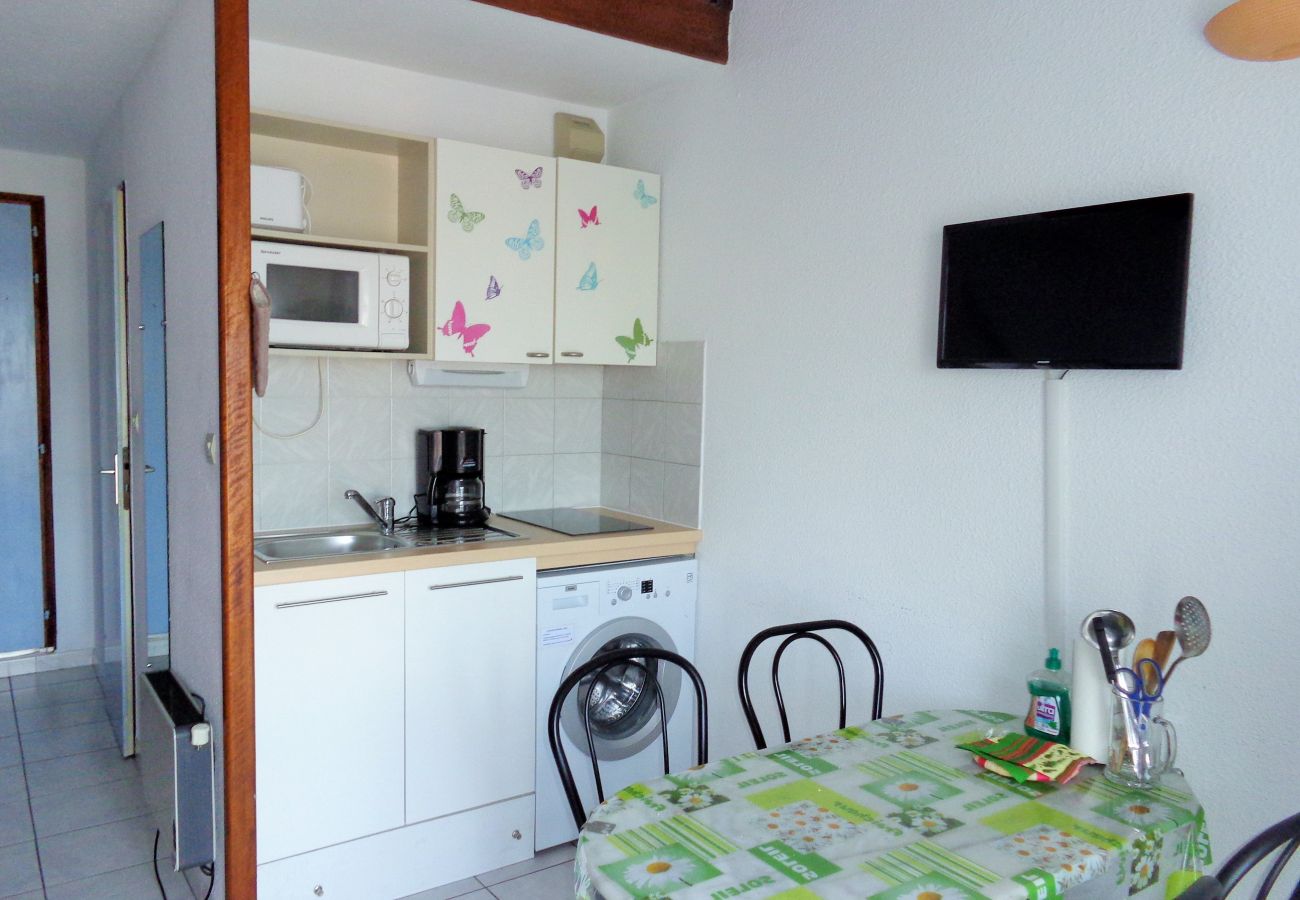 Appartement à Sète - 010 / STUDIO MEZZANINE AVEC PISCINE ET PARKING