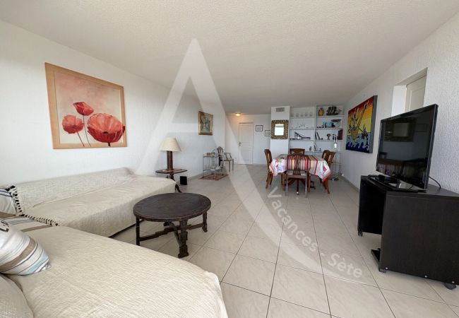 Appartement à Sète - 045 / T4 AVEC PISCINE, PARKING, CLIM ET WI-FI Appartement à Sète - 045 / T4 AVEC PISCINE, PARKING, CLIM ET WI-FI