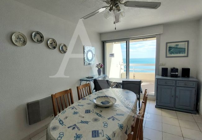Appartement à Sète - 196 / T3 VUE MER AVEC PARKING Appartement à Sète - 196 / T3 VUE MER AVEC PARKING