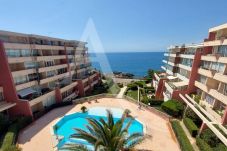 Appartement à Sète - 209 / GRAND T2 VUE MER AVEC PISCINE ET CLIM SÉJOUR