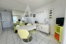Appartement à Sète - 285 / T2 CLASSÉ AVEC VUE MER, WIFI ET PISCINE