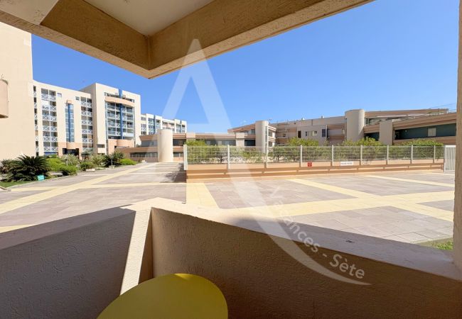 Appartement à Sète - 178 /T3 PARKING ET PISCINE Appartement à Sète - 178 /T3 PARKING ET PISCINE