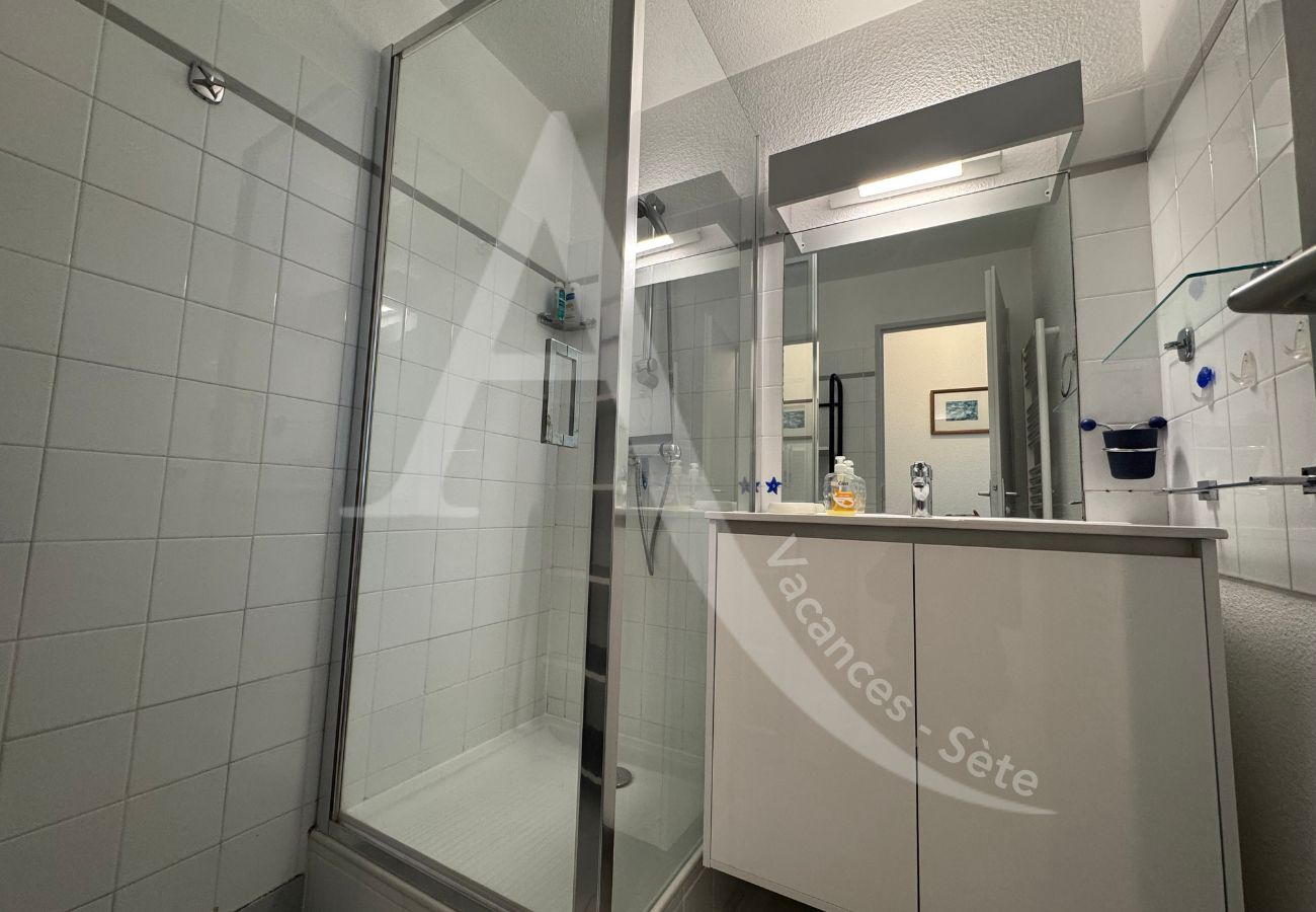 Appartement à Sète - 276 / SPACIEUX T3 PROCHE PLAGES ET ACCÈS TENNIS