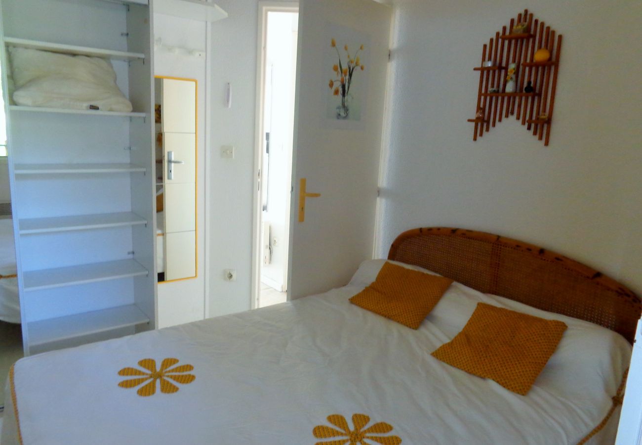 Appartement à Sète - 055 / T2 VUE MER AVEC PARKING