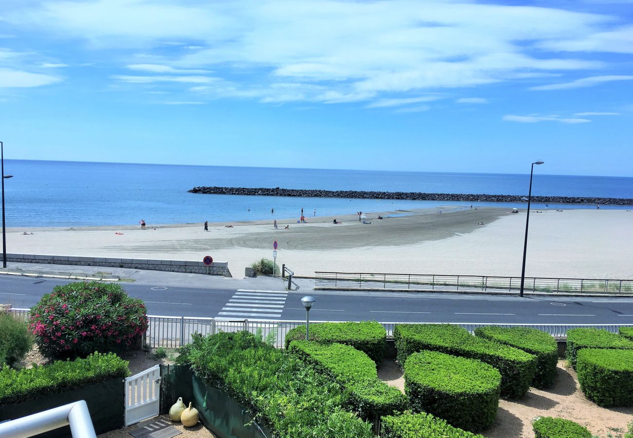 Appartement à Sète - 055 / T2 VUE MER AVEC PARKING