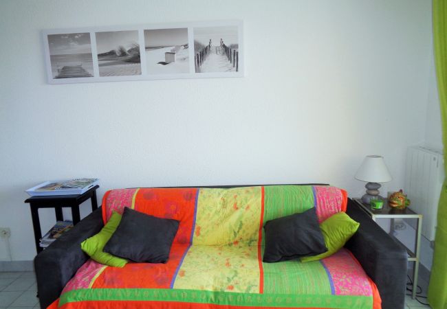 Appartement à Sète - 255 / T2 PROCHE PLAGES ET ACCÈS COURTS DE TENNIS Appartement à Sète - 255 / T2 PROCHE PLAGES ET ACCÈS COURTS DE TENNIS