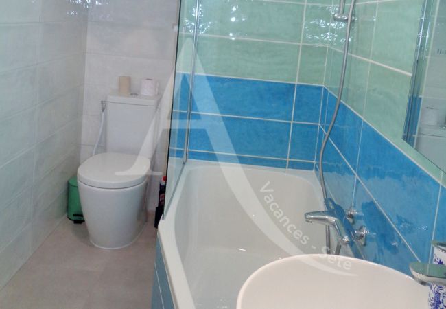 Appartement à Sète - 158 / APT ET TERRASSE D'EXCEPTION, WI-FI ET GARAGE Appartement à Sète - 158 / APT ET TERRASSE D'EXCEPTION, WI-FI ET GARAGE