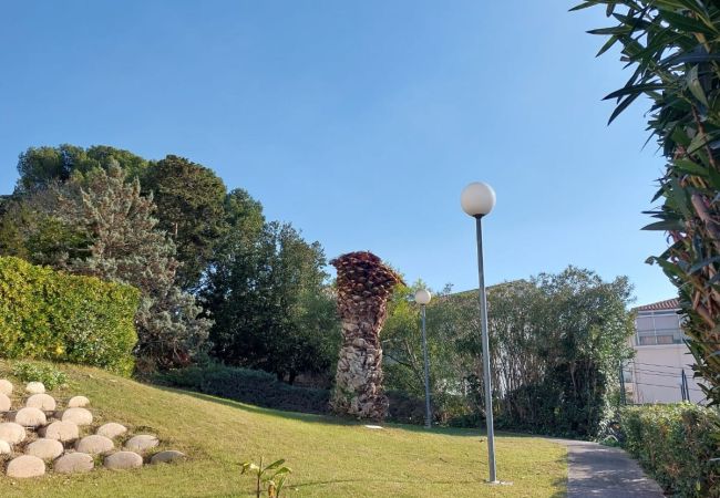 Appartement à Sète - 117 / T2 AVEC PISCINE ET PARKING Appartement à Sète - 117 / T2 AVEC PISCINE ET PARKING