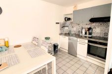 Appartement à Sète - 362 / T3 AVEC PISCINE ET GARAGE