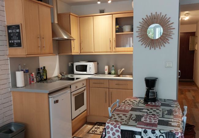 Studio à Sète - 030 / SPACIEUX STUDIO PROCHE MER AVEC WI-FI  Studio à Sète - 030 / SPACIEUX STUDIO PROCHE MER AVEC WI-FI