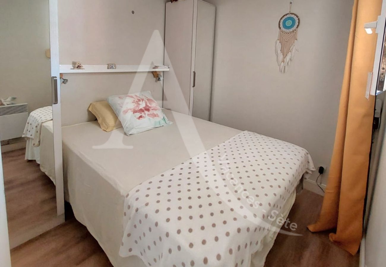 Appartement à Sète - 363 / T2 AVEC CLIM SÉJOUR ET PISCINE Appartement à Sète - 363 / T2 AVEC CLIM SÉJOUR ET PISCINE
