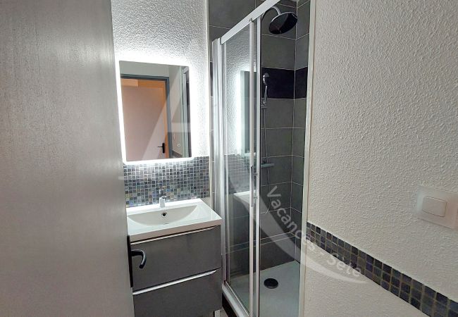 Appartement à Sète - 225 / STUDIO AVEC TERRASSE ET PARKING Appartement à Sète - 225 / STUDIO AVEC TERRASSE ET PARKING