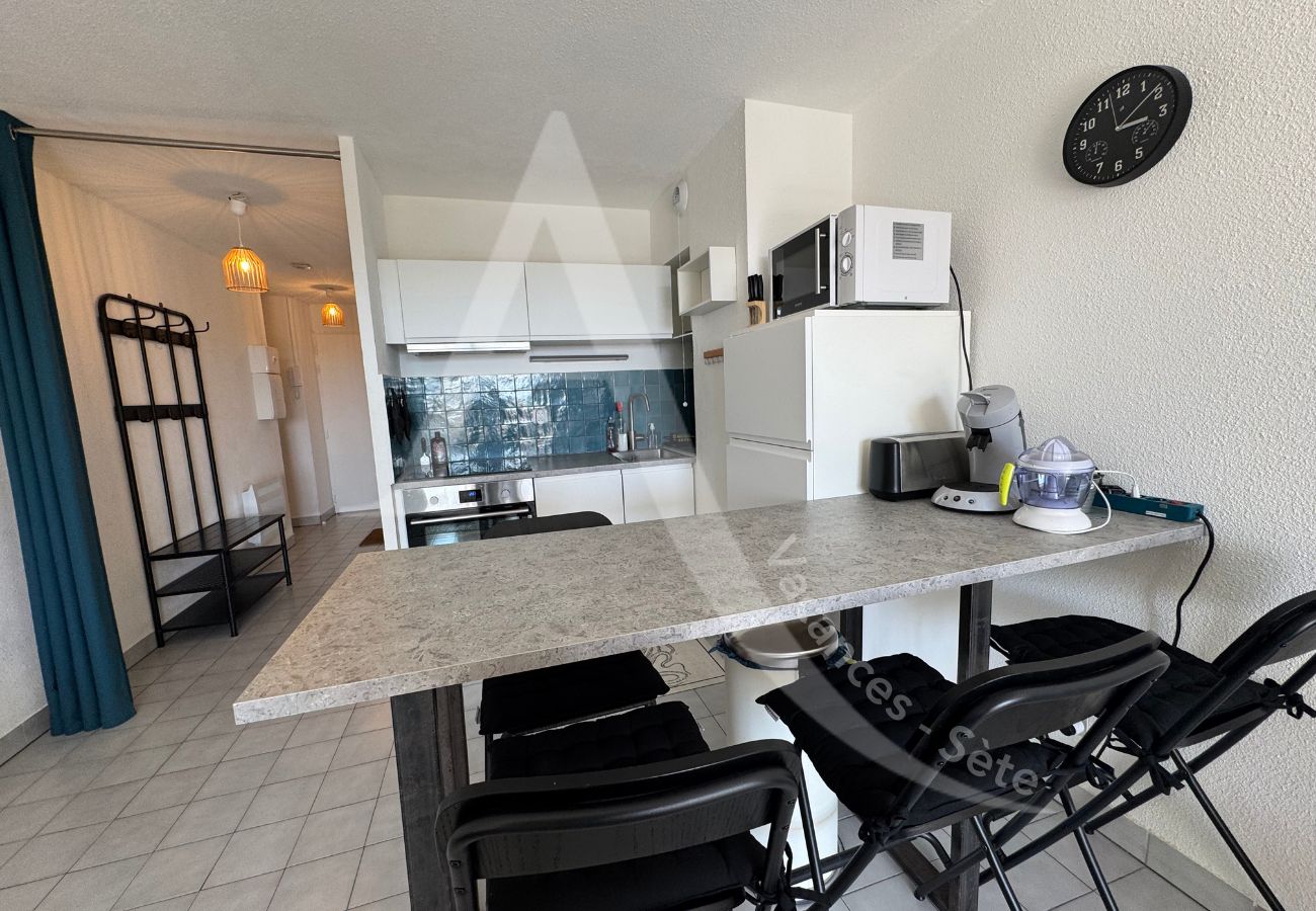 Appartement à Sète - 361 / T3 GARAGE, WI-FI, ACCÈS COURTS DE TENNIS Appartement à Sète - 361 / T3 GARAGE, WI-FI, ACCÈS COURTS DE TENNIS