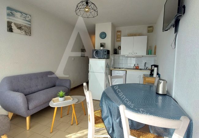 Appartement à Sète - 297 / PRATIQUE T3 PLEIN COEUR CORNICHE Appartement à Sète - 297 / PRATIQUE T3 PLEIN COEUR CORNICHE