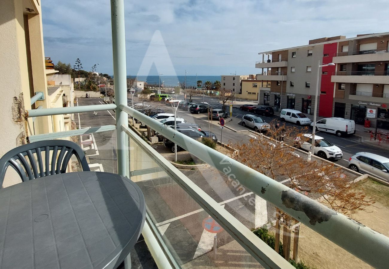 Appartement à Sète - 297 / PRATIQUE T3 PLEIN COEUR CORNICHE Appartement à Sète - 297 / PRATIQUE T3 PLEIN COEUR CORNICHE