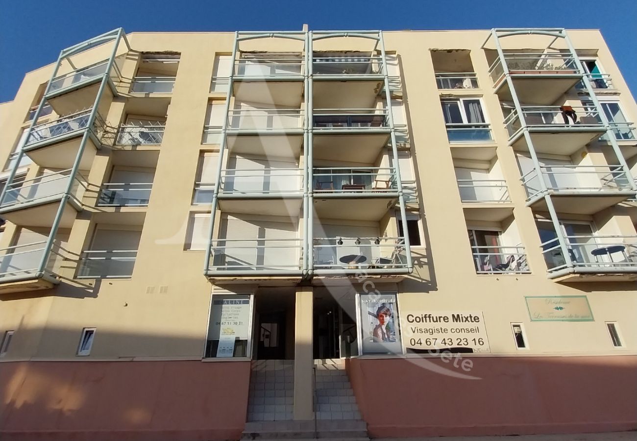 Appartement à Sète - 211 / T2 CONFORTABLE PLEIN COEUR CORNICHE, WI-FI Appartement à Sète - 211 / T2 CONFORTABLE PLEIN COEUR CORNICHE, WI-FI